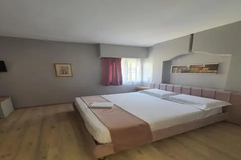 Theranda Boutique Hotel in Tirana — foto 4