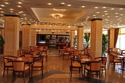 Riviera Beach in Ривиера — foto 13