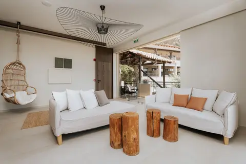 Paralos The Maxine in Αγία Γαλήνη — foto 10