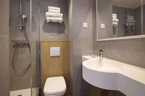 Hotel Paris Louis Blanc Gare du Nord in Paris — foto 3