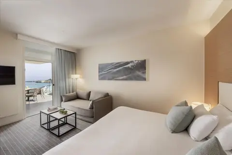 Capo Bay Hotel in Παραλίμνι — foto 28