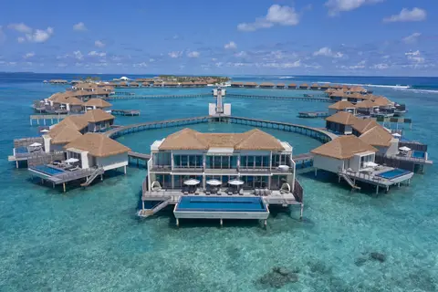 Radisson Blu Resort Maldives in Huruelhi Island — foto 14