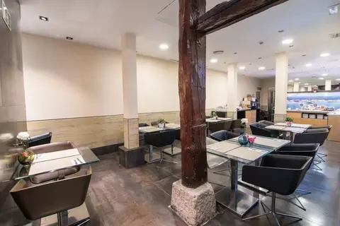 Hotel Petit Palace Tres Cruces in Madrid — foto 13