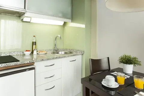 Senator Barcelona Apartments in Barcelona — foto 16