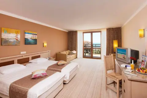HVD Club Hotel Miramar in Обзор — foto 6