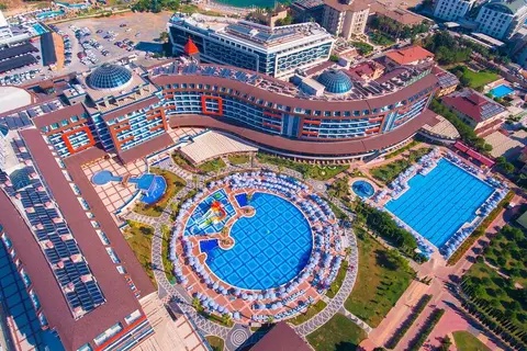 Lonicera Resort & Spa Hotel in Alanya