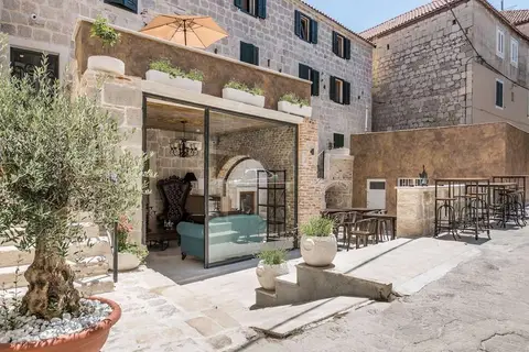 Heritage Palace Varos in Split — foto 7