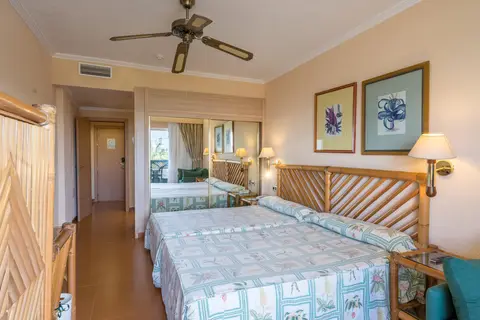Hotel BlueSea Costa Bastian in Costa Teguise — foto 7