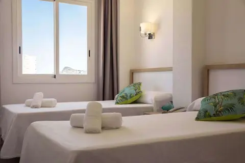 Endlss Beach & Disco Hotel Ibiza in Cala de Bou — foto 22