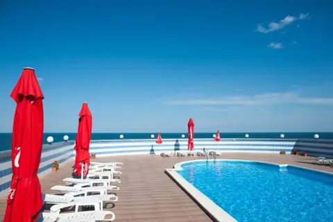 Hotel Lilia in СПА център Ривиера Бийч — foto 17