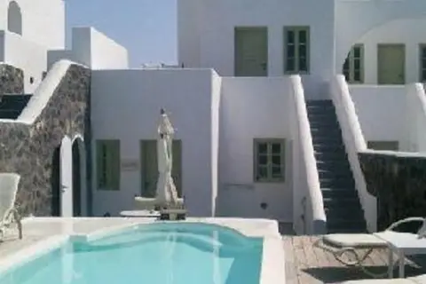 Thermes Luxury Villas in Hemera Holiday Home villa on Santorini