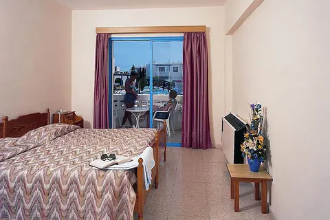 Kefalonitis in Paphos — foto 3