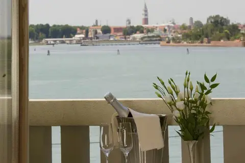 Viktoria Palace in Venetië, foto 7