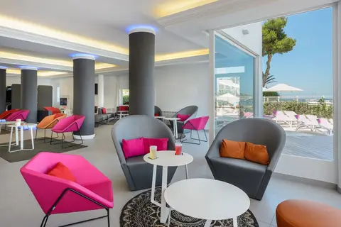 Hotel Vibra San Remo in Sant Josep de sa Talaia — foto 28