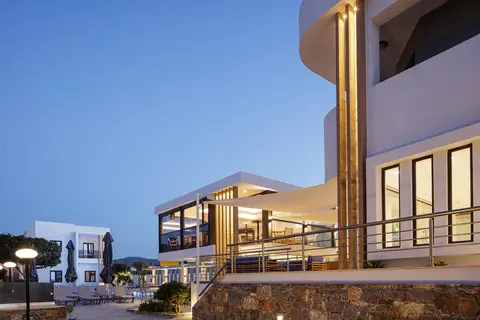 Golden Bay Suites in Δαράτσος — foto 17