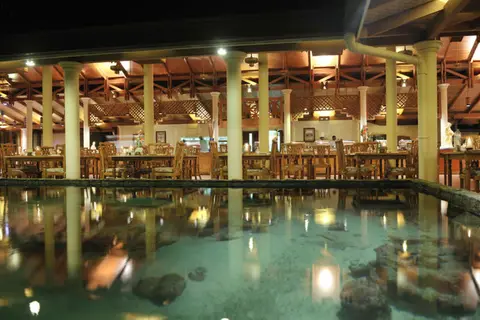 Royal Island Resort & Spa in Maakana — foto 14