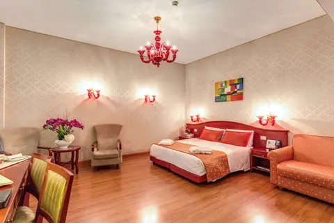 Augusta Lucilla Palace in Rome, foto 2