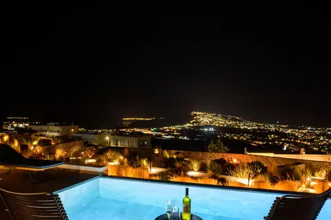 Apikia Santorini in Santorini