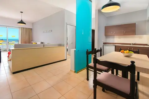 Sunny Days Hotel & Resort in Ιαλυσός — foto 20