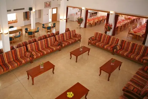 Corallia Beach Hotel Apartments in Πέγεια — foto 19