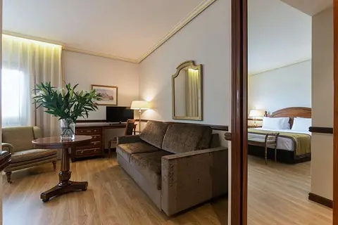 Dorma Reina Isabel in Ávila — foto 12