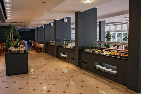 Mimosa Lido Palace Hotel in Labin — foto 4