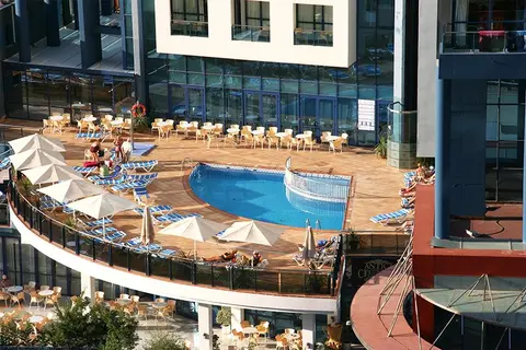 Madeira Centro in Benidorm — foto 5