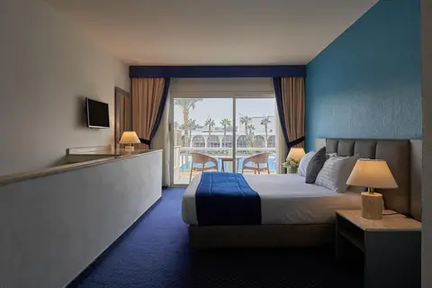 JAZ Pyramids Resort in كفرة نصار — foto 29