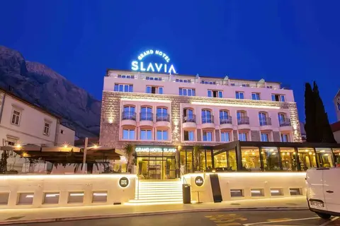 Grand hotel Slavia in Baška Voda