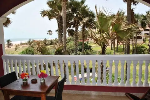 Lemon Creek Hotel Resort in Sukuta — foto 4