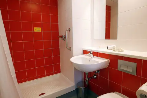 Travelodge Valencia Aeropuerto in Manises — foto 21