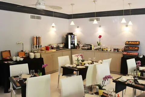 Hotel Cristal in Cannes, foto 15
