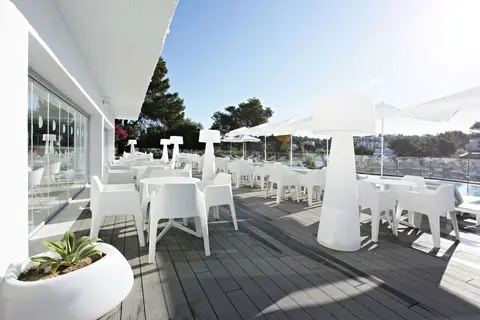 Hotel Grupotel Ibiza Beach Resort - adults only in Sant Joan de Labritja — foto 17