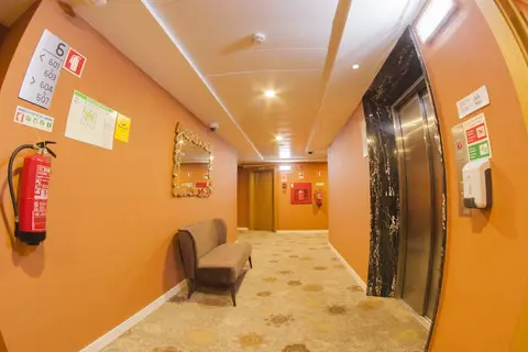 Masa Hotel Almirante in Almada — foto 7