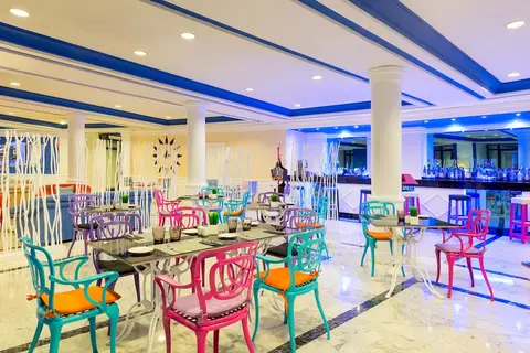 AZZ Merida Medea Hotel in Merida — foto 18