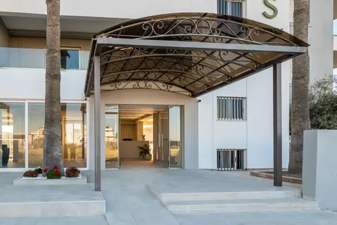 Nicolas Grand Suites in Καρδάμαινα — foto 8