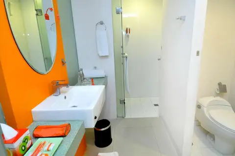 Harris Hotel & Residences Riverview Kuta in Kuta, Badung, Bali — foto 11