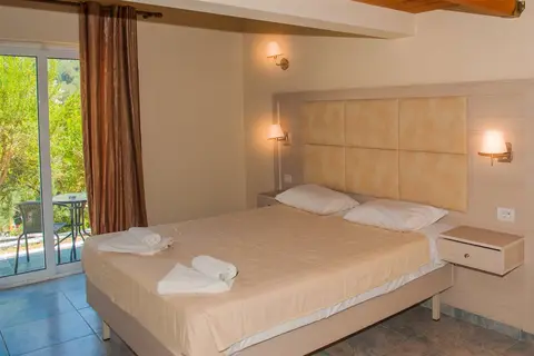 Blue Princess Beach Hotel and Suites in Λιαπάδες — foto 8