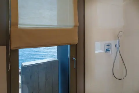 Buze Boutique Hotel in Saranda — foto 23