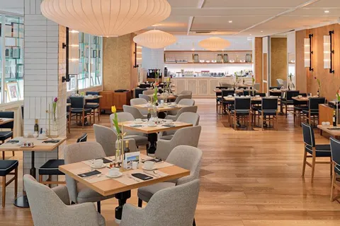 H10 Puerta de Alcalá foto 5