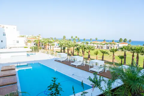 AT Herbal Hotel in Παραλίμνι — foto 8