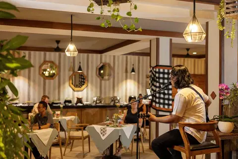 Taksu Sanur Hotel in Sanur — foto 4