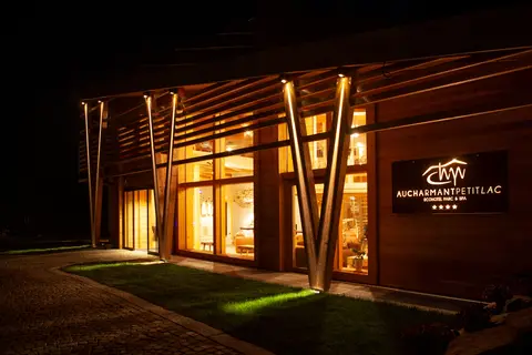 Au Charmant Petit Lac Spa & Park Hotel in Ayas — foto 21