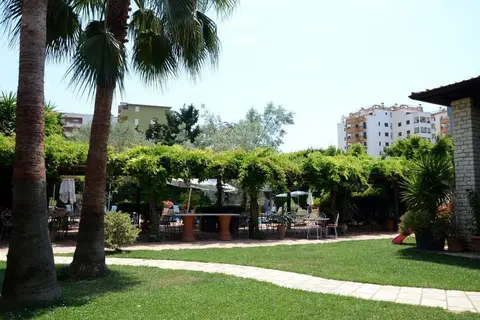 Vila Belvedere in Durres — foto 12