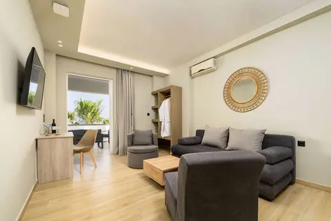 Nicolas Grand Suites in Καρδάμαινα — foto 25