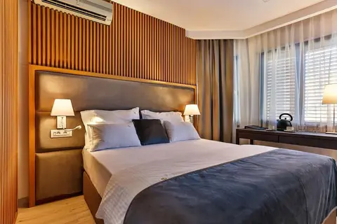 Villa Dvor Kornic in Budva — foto 6