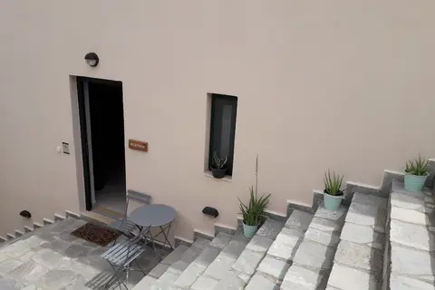 Syra Suites in Vari, foto 6