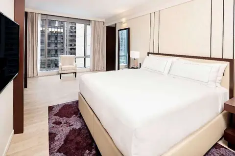 West 57th Street by Hilton Club in New York — foto 21