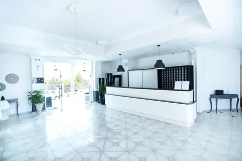 Bianco Olympico Beach Resort in Βατοπέδι — foto 16