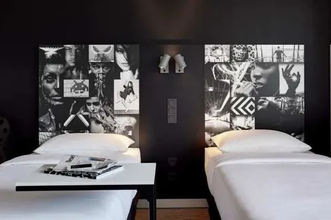 LEGERE EXPRESS Bielefeld foto 6